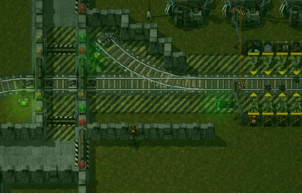 ChainSignalCrossing.jpg